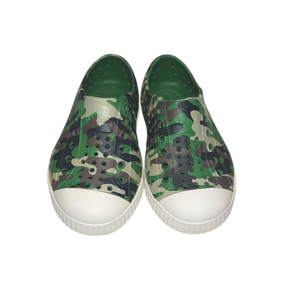 Native Jefferson Camo and White Shoes - Picture 3 of 11